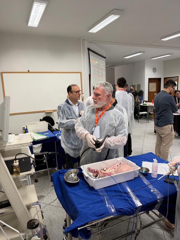 4� Simp�sio Te�rico-Pr�tico de Endoscopia Terap�utica do Paran�