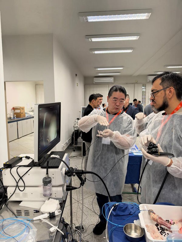4� Simp�sio Te�rico-Pr�tico de Endoscopia Terap�utica do Paran�